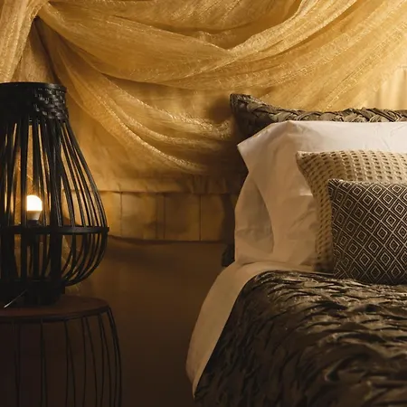 Ark Luxury & Private Mouzákion