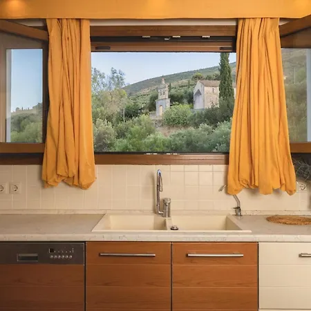 Ark Luxury & Private